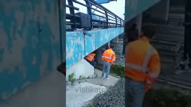 Мостовая автовышка Aichi смотреть онлайн