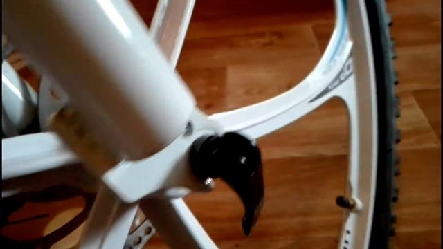 СамыйОтсосныйОбзорНаВелосипедLandRover смотреть онлайн