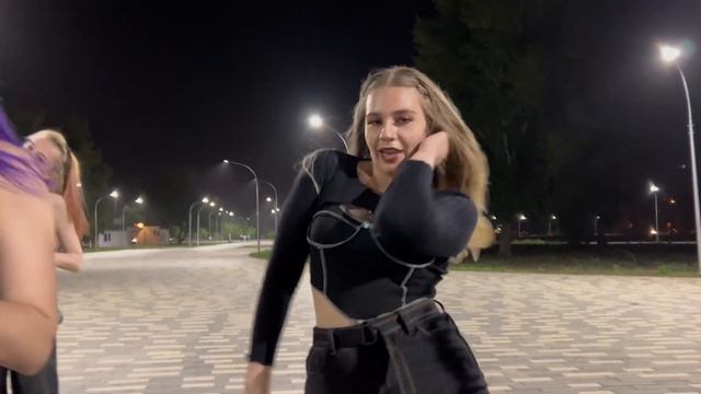 [KPOP IN PUBLIC 24 HOUR CHALLENGE ONE TAKE] LE SSERAFIM (르세라핌) 'UNFORGIVEN' Cover Dance by FOXYTOUC смотреть онлайн