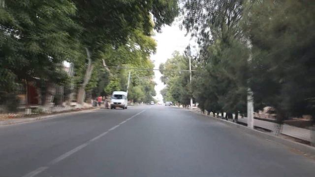 Guliston. Downtown Driving