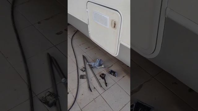 АВТОДОМ ФОРД ТРАНЗИТ: КОНКРЕТНО ПОПАЛ НА БАБКИ. РЕМОНТ КПП, ЗАМЕНА СЦЕПЛЕНИЯ И МОХОВИКА смотреть онлайн