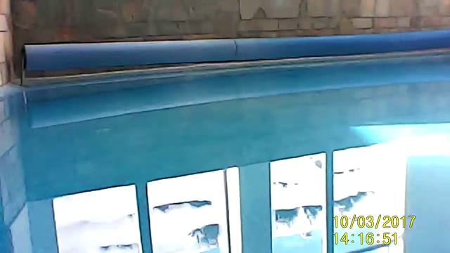 бассейн в отеле смотреть онлайн