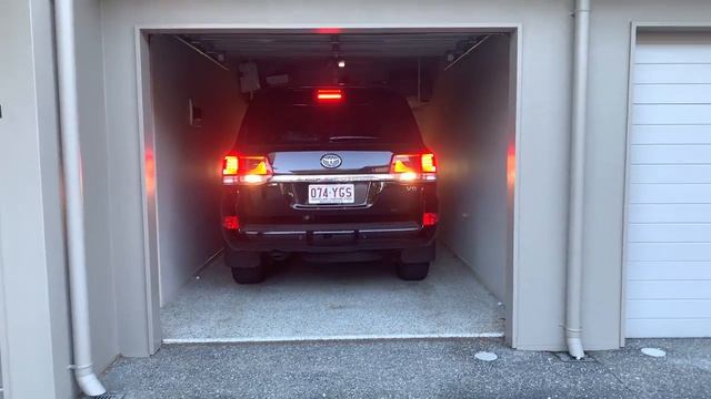 LandCruiser 200 Startup and 1VD-FTV 4.5L Twin Turbo diesel V8 Engine Sound смотреть онлайн