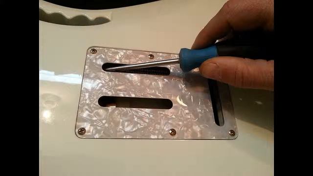 How to set up your guitar (Ibanez JEM) смотреть онлайн
