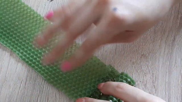 Свеча из вощины с травами / Свечи ручной работы смотреть онлайн