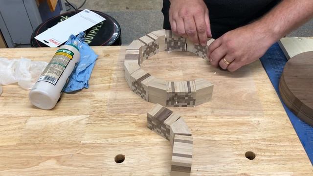 Wood Turning a Space Invaders Bowl!! смотреть онлайн