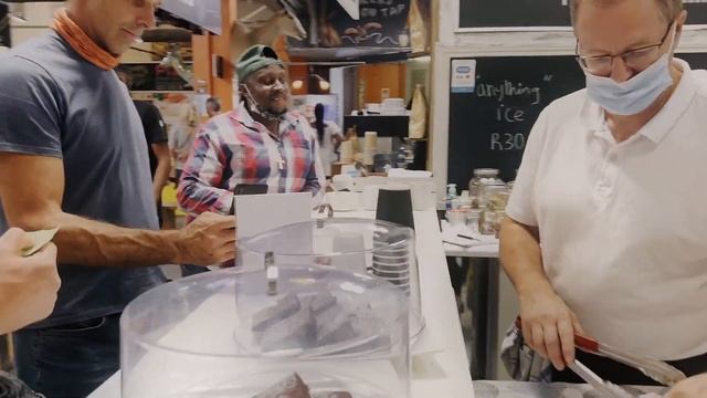 Африка. ЮАР. Влог Часть 3. Возвращаемся в Кейптаун. ПИНГВИНЫ, ВИНОДЕЛЬНИ, СТОЛОВАЯ ГОРА И ГЕПАРДЫ. смотреть онлайн