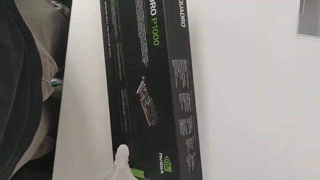 NVIDIA Quadro P1000 graphics card смотреть онлайн