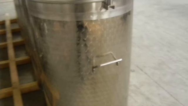 Inox tank 300 l for transport milk with handles смотреть онлайн