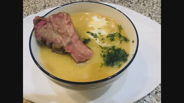 Суп-пюре из чечевицы с копчёными рёбрышками