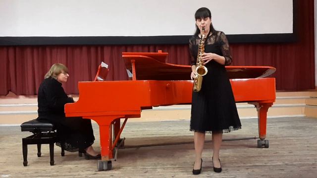 Борис Потёмкин "Наш сосед". Татьяна Попадинец (саксофон), Ирина Фёдоровна Нестеренко (рояль) смотреть онлайн