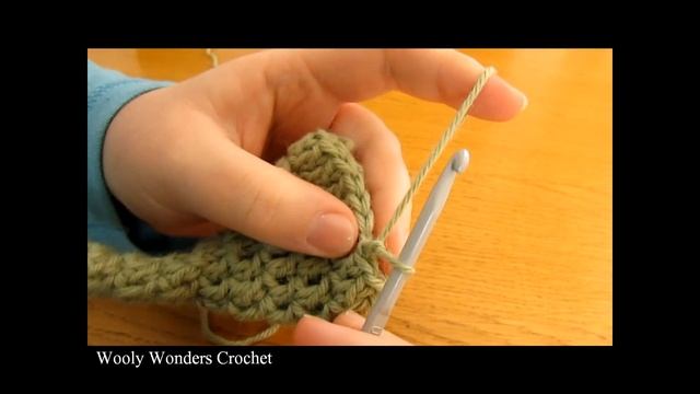 How to crochet children's elf slippers / boots / shoes - crochet Christmas elf set PART 2 смотреть онлайн