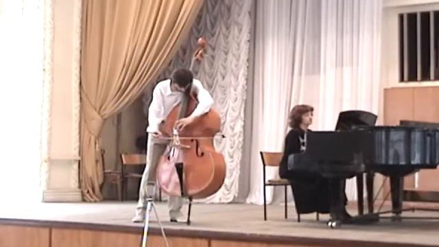 Nino Rota,cadenza Divertimento concertante (1st mov.) - Eugene Betlinski, live 2009 смотреть онлайн