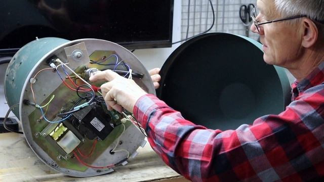 Ремонт ловушки для комаров Arctic Mosquito Killing System: нет подачи углекислого газа смотреть онлайн