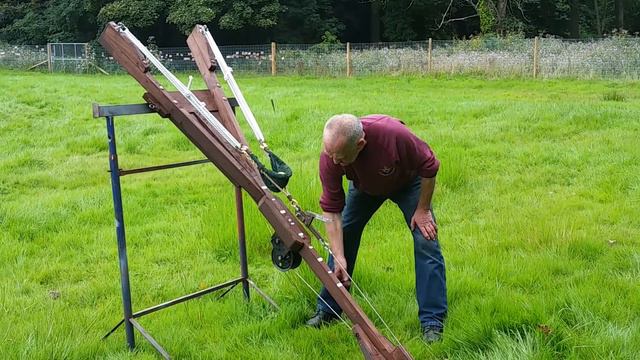 Shooting a First World War Trench Catapult смотреть онлайн
