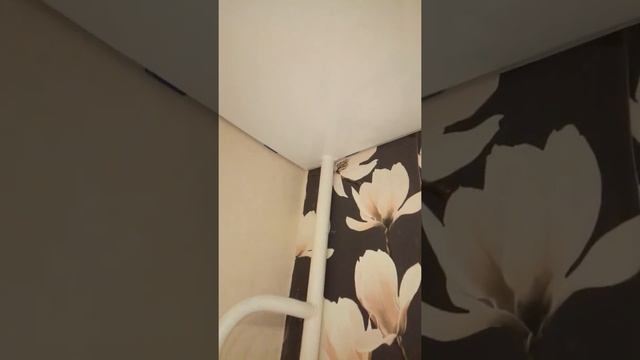 Установка натяжного потолка, 6 труб смотреть онлайн