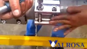 Устранение течи труб хомутами