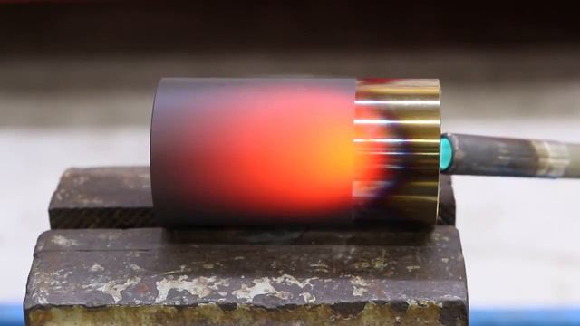 INCREDIBILE! Test vernice ad alta temperatura смотреть онлайн