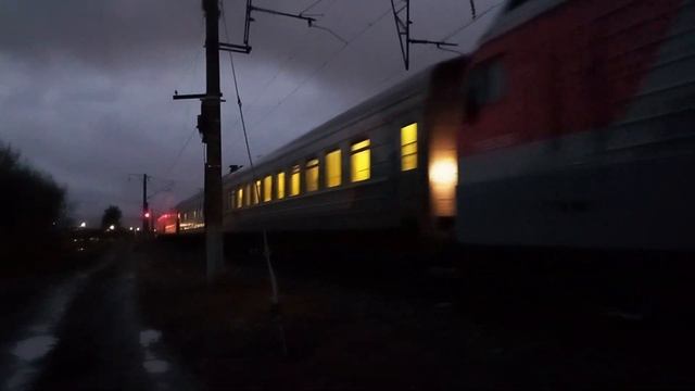 "Встреча " эп1м 527 с маршрутом №80 Москва-Анапа и эп1м 706 с маршрутом Адлер-Москва смотреть онлайн