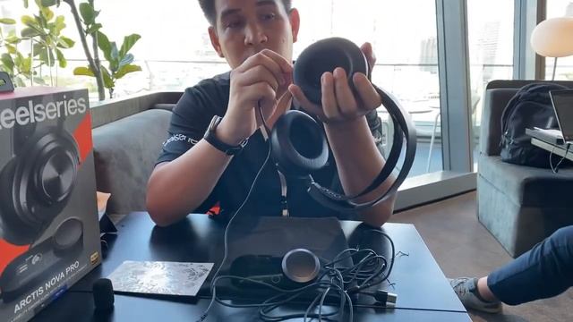 แกะกล่องหูฟังเกมส์มิ่งเกียร์ Steelseries Arctis Nova Pro смотреть онлайн