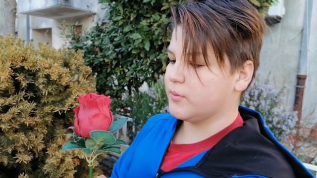 Pokušao da ZAVEDE CURU iz ŠKOLE, a ZATIM смотреть онлайн