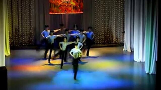 Podsnezhnik Children Dance Ensemble (Ufa, Bashkortostan) смотреть онлайн