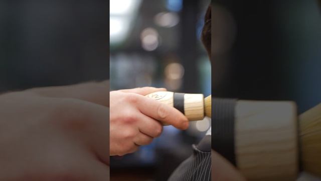 Кисть-сметка парикмахерская Freshman смотреть онлайн