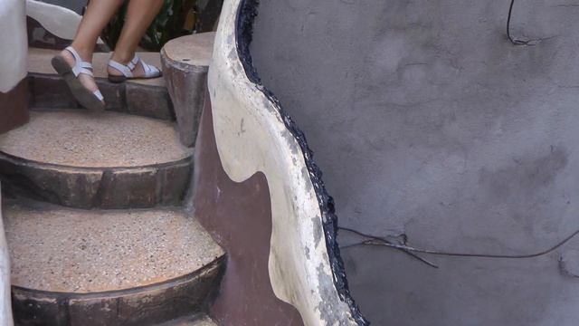 Экскурсия по сказочному отелю CRAZY HOUSE, г. ДАЛАТ, ВЬЕТНАМ смотреть онлайн
