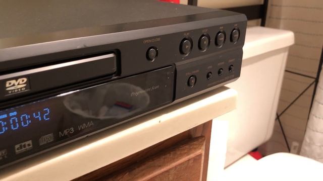 Denon DVD-1730 Progressive Scan DVD Player HDMI