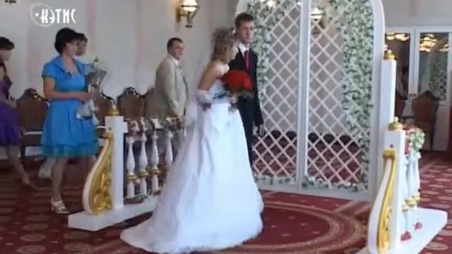 Жениться по-скромному теперь можно не только в четверг смотреть онлайн