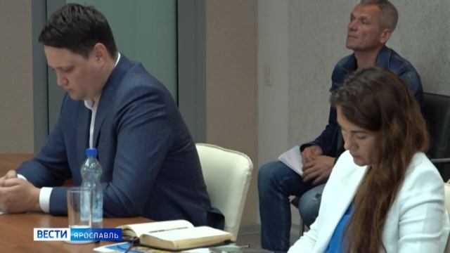 В регионе завтра начнут расторгать договоры с подрядчиками, которые не начали ремонт дворов смотреть онлайн