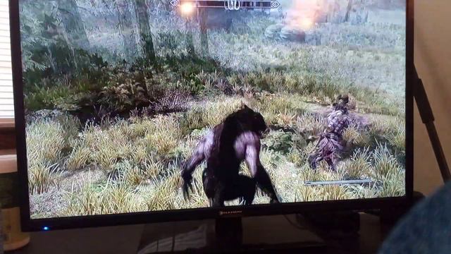 New Skyrim Werewolf Transformation keeping your weapon and armor смотреть онлайн