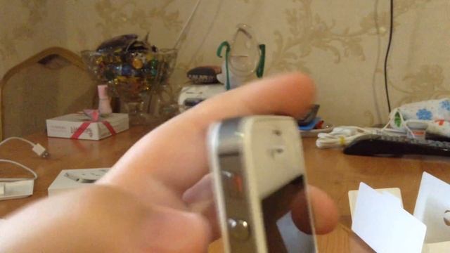 Распаковка iPhone 4s смотреть онлайн