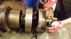 ДТ-75. Возрождение. Часть девятая. Задний мост: сборка и принцип действия.