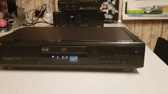 SONY CDP-XE300 смотреть онлайн