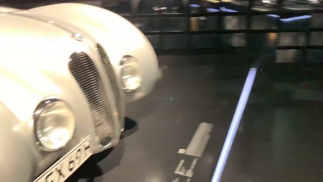 Мюнхен, музей BMW , олимпийская деревня , то самое место . Музей технологии .