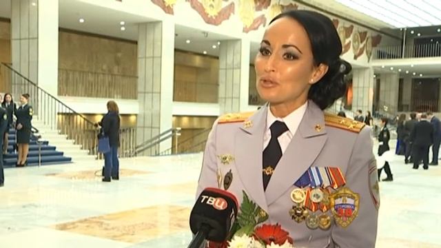 Награждение лауреатов общероссийской премии "ЩИТ и РОЗА" смотреть онлайн