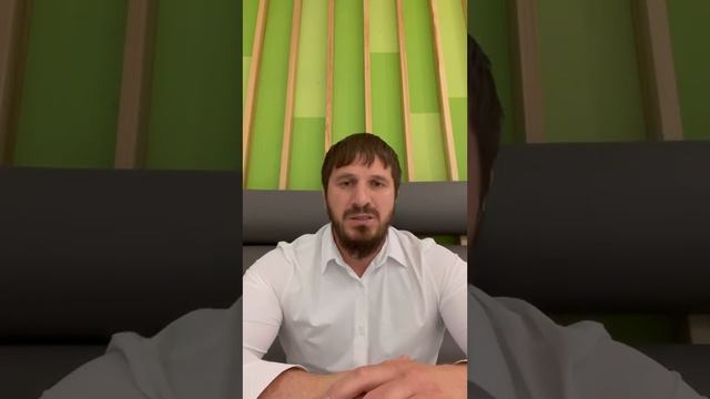 Провокатор всегда ищет зацепку для конфликта, думая что, кто-то попадёт в его ловушку, но…… смотреть онлайн