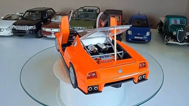 VOLKSWAGEN - NARDO W12 2002 car_models1.18 смотреть онлайн