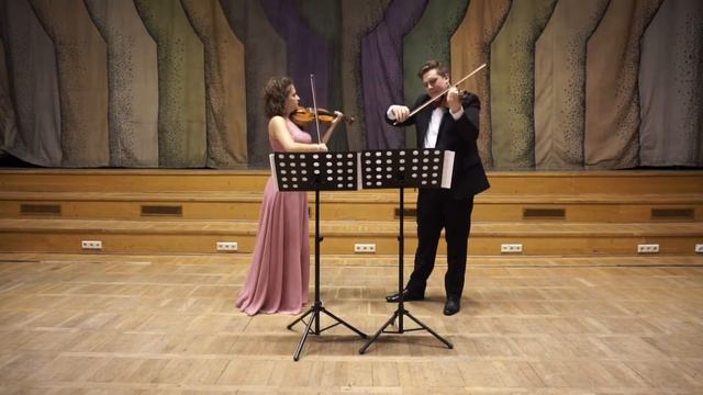 Polish Violin Duo - R. Twardowski - Sonatine for two violins смотреть онлайн