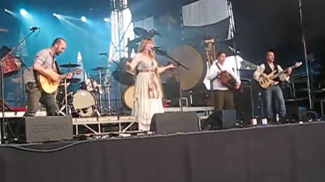 Slingerbult - Flickornas bägge ben смотреть онлайн