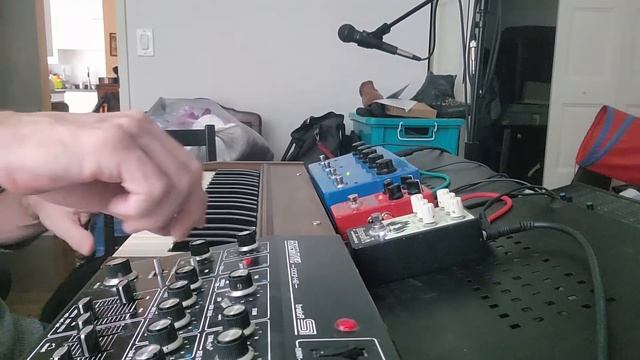 Vintage analog one synth jam смотреть онлайн
