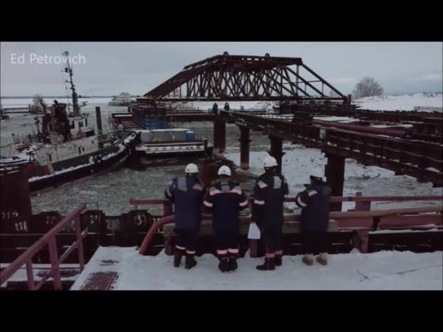 Мост в Самарской обл.18.01.22.Впервые в России.Каркас отходит от причала.Tolyatti-Klimovka Bridge.