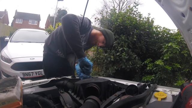 How to fully service a Vauxhall Combo Van 1.7 Diesel 2008 смотреть онлайн