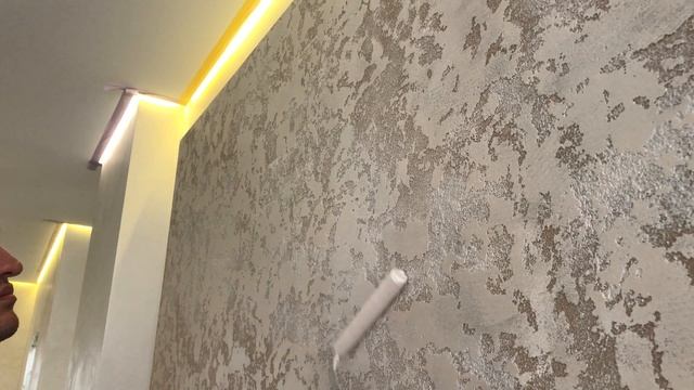 Создание грубой фактуры с помощью декоративной штукатурки типа марморино! Часть 2. смотреть онлайн