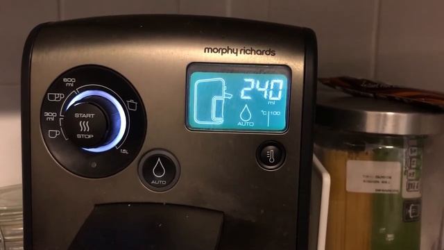 Morphy Richards Redefine has mind of its own!!! смотреть онлайн
