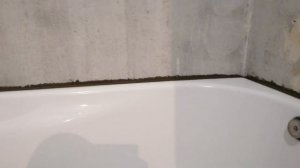 Установка чугунной ванны, монтаж экрана под ванной