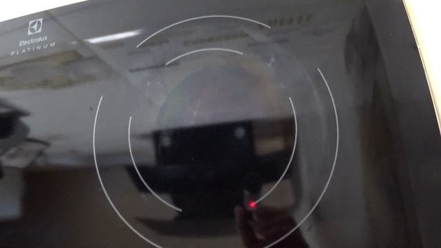 КАК ОТМЫТЬ ВАРОЧНУЮ ПАНЕЛЬ ОТ НАГАРА СУПЕР секретный СПОСОБ! Как очистить плиту из стеклокерамики! смотреть онлайн