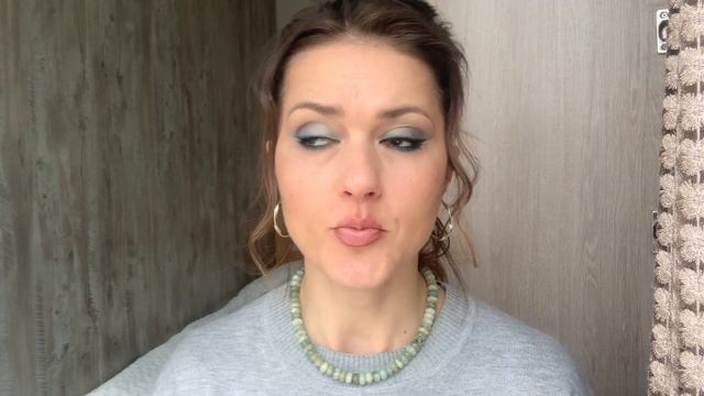 Тест: Сыворотка-концентрат антивозрастного действия с ретинолом NovAge Proceuticals 40872 смотреть онлайн