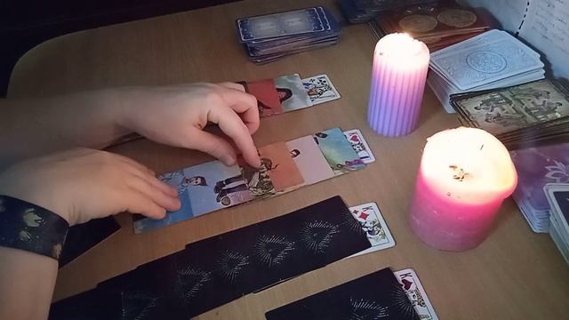 Расклад гадание на королей. Как Он относится❤ко мне? смотреть онлайн